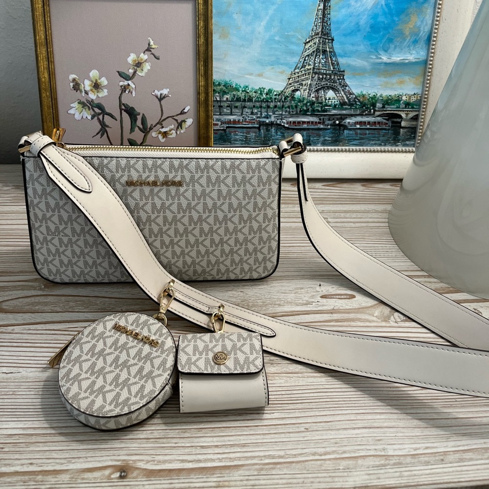 Michael Kors Jet Set Multi Tech Shoulder bag
